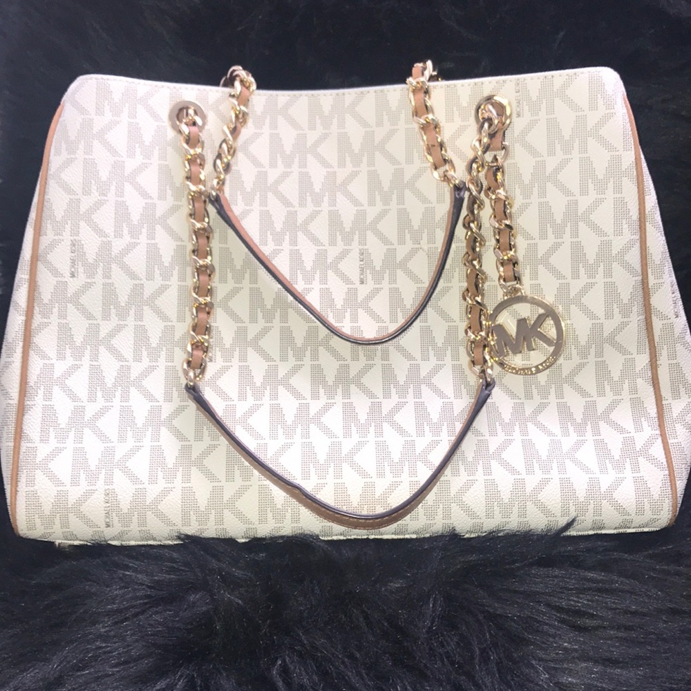 Michael Kors Large Bag with MK chain